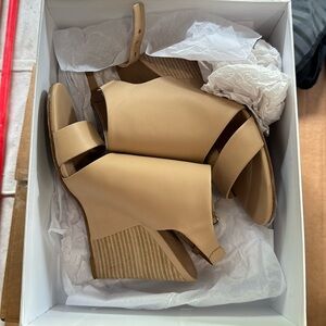 VINCE Karen Nude Wedge